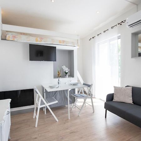 Le Partage Des Eaux - 4 Couchages - Hypercentre - Clim - Wifi Apartman L'Isle-sur-la-Sorgue Kültér fotó