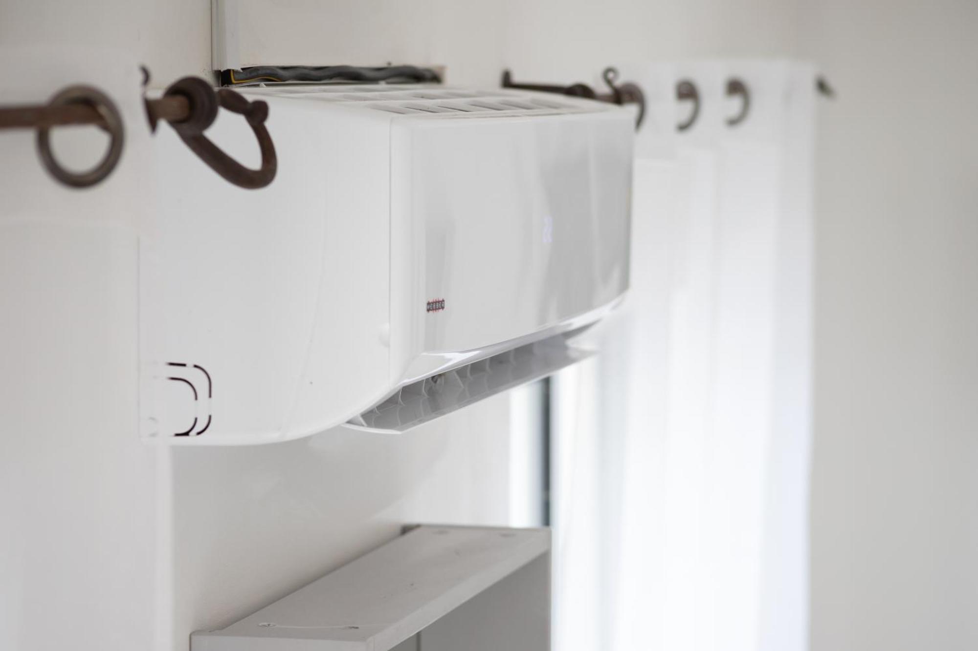 Le Partage Des Eaux - 4 Couchages - Hypercentre - Clim - Wifi Apartman L'Isle-sur-la-Sorgue Kültér fotó